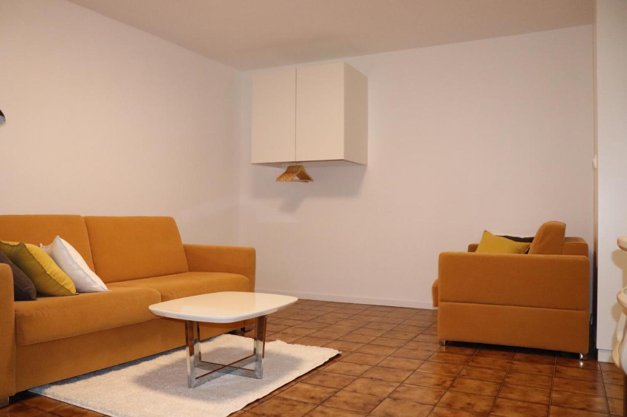 Apartments Zvezdica*** With Garden Zambratija  Ngoại thất bức ảnh